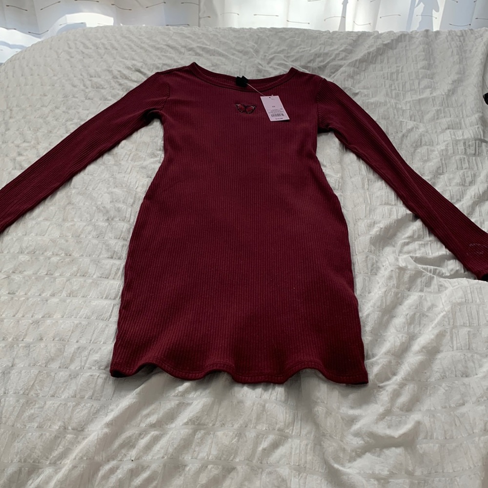 Wild fable size extra small with red butterfly